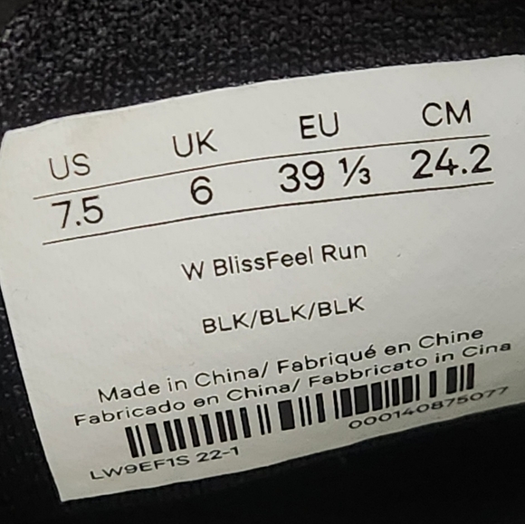 Lululemon BlissFeel Run Black Shoe Women's Size 7.5 - Picture 9 of 9